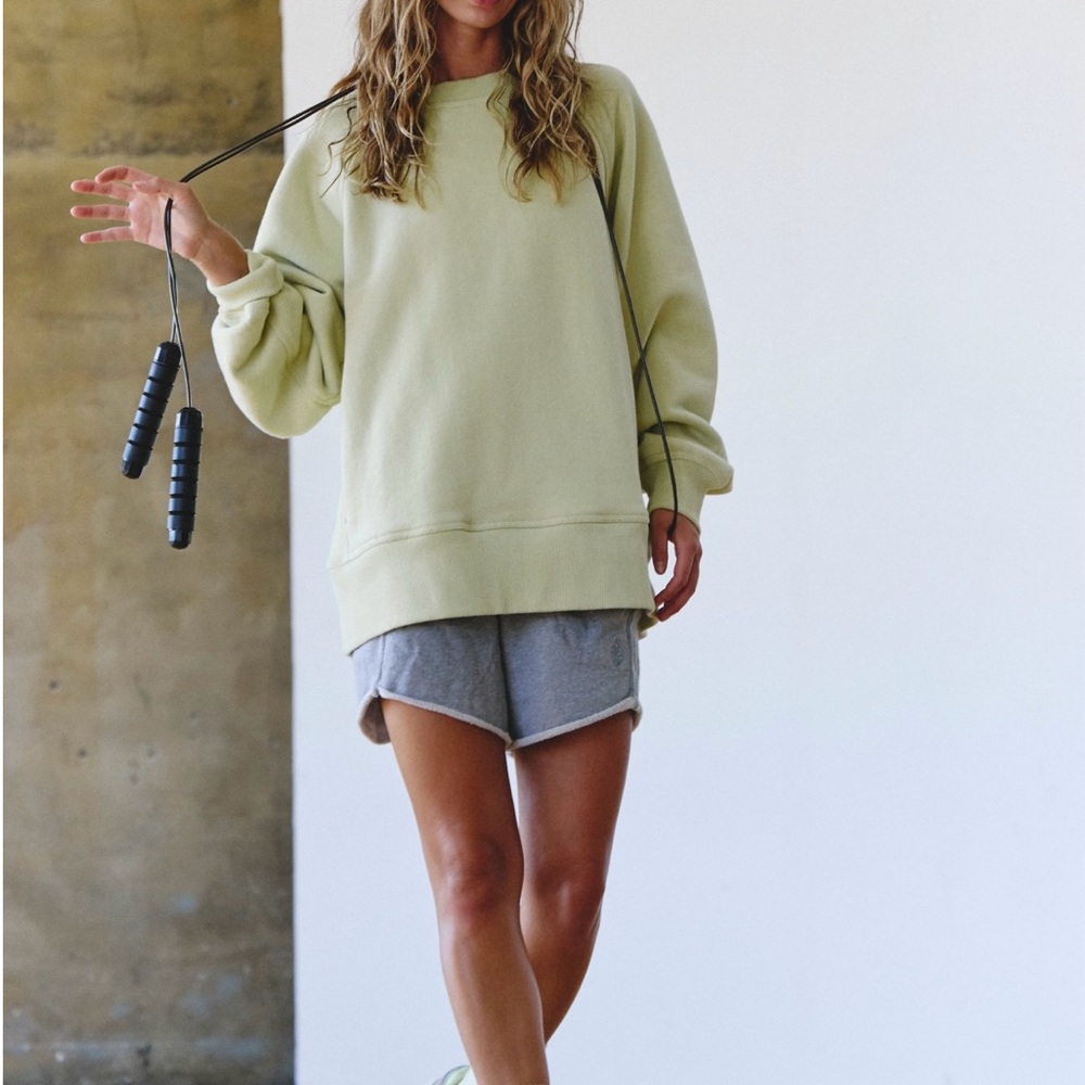 NWT Free People Movement A Cut Above sweatshirt in moss - XS - Picture 2 of 8